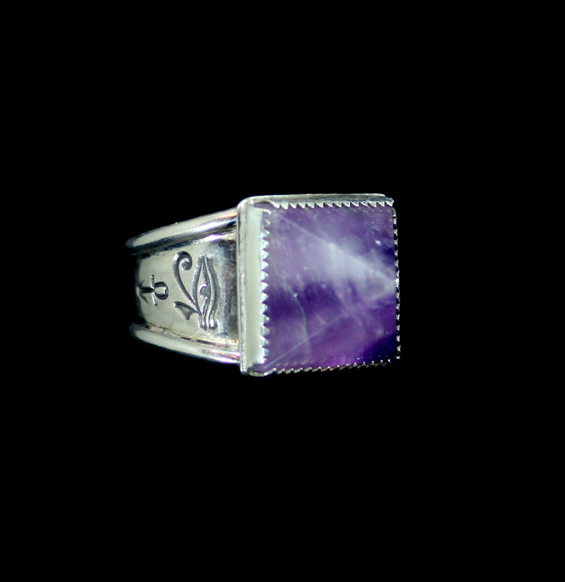 Wadjet Amethyst Pyramid Ring - Paxton Gate